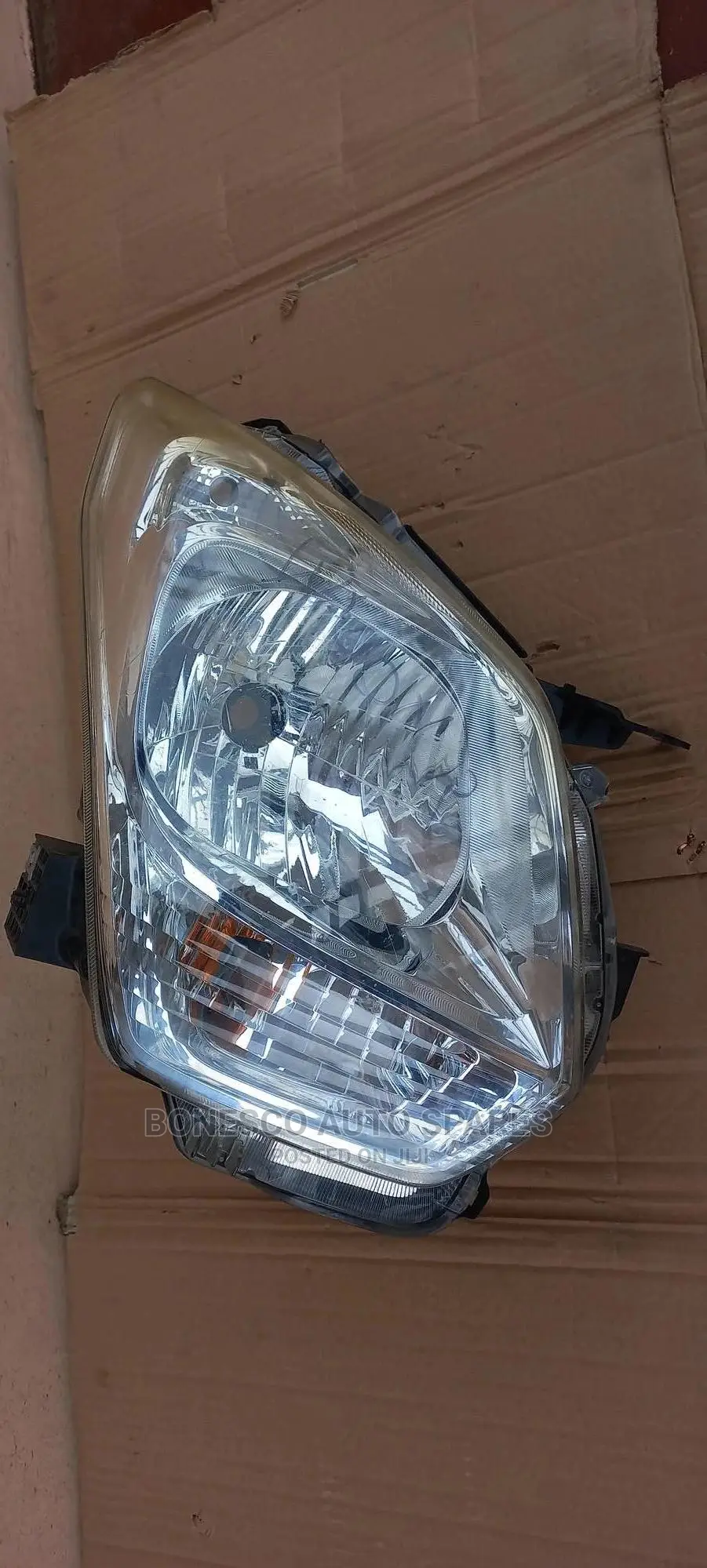 Suzuki Wagon R 2012-2014 Nonxenon Headlight Assembly