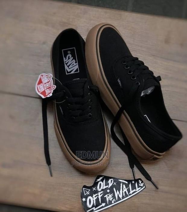 Black Gum Sole Vans - thumbnail 2