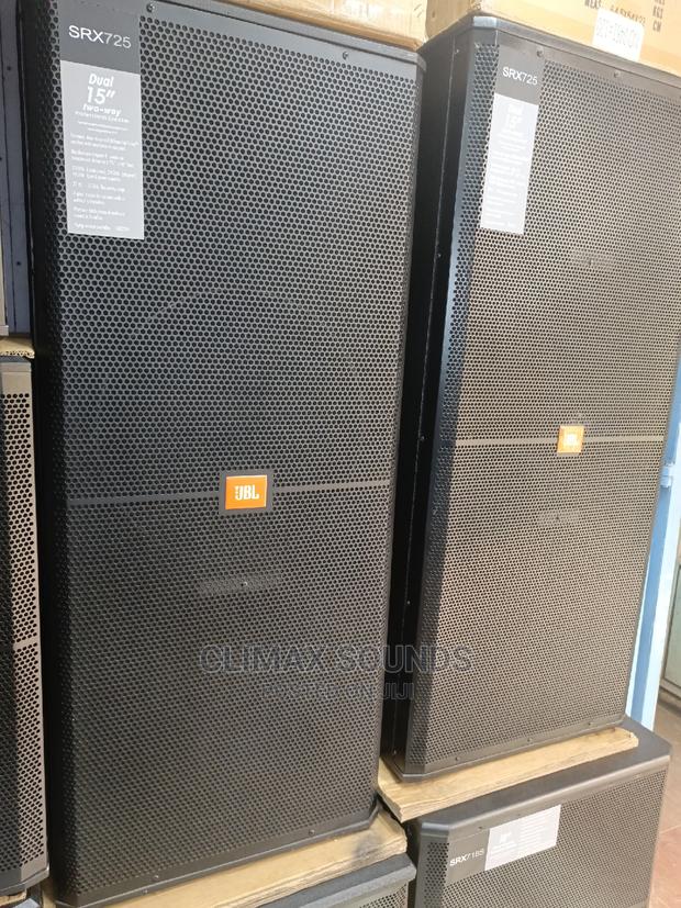 Full Range JBL Srx725