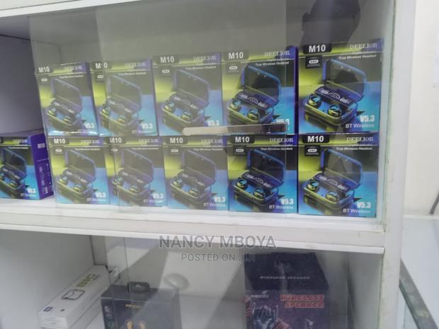 M10 Wireless Bluetooth Earbuds With Charging Case - thumbnail 4
