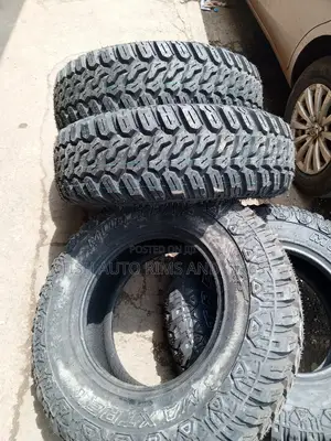 235/75r15 Maxtrek
