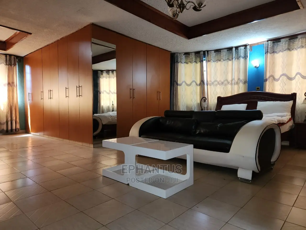 6 Bedroom With a Compound Nyeri