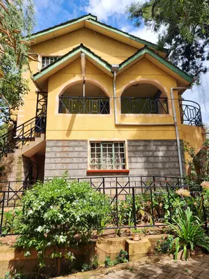 6 Bedroom With a Compound Nyeri
