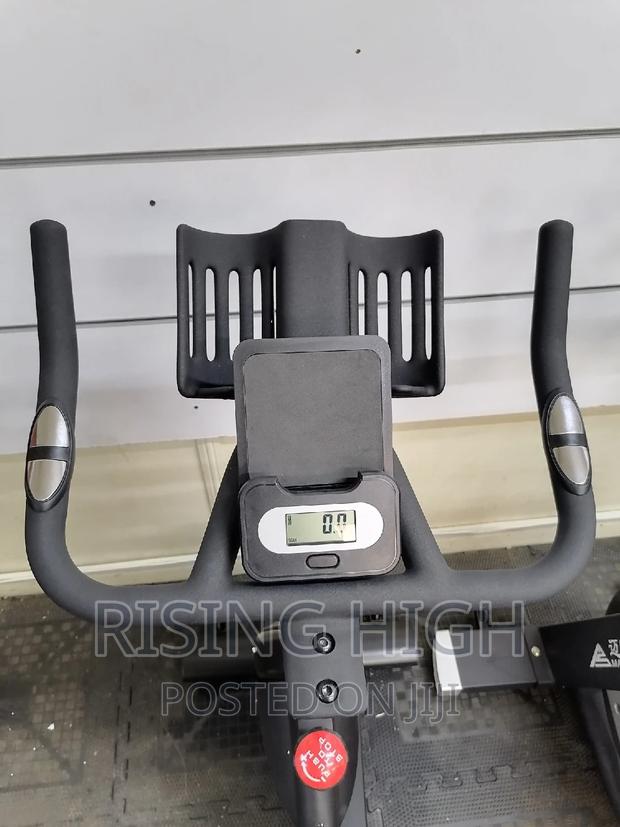 Heavy-Duty Commercial Spinning Bikes. - thumbnail 5