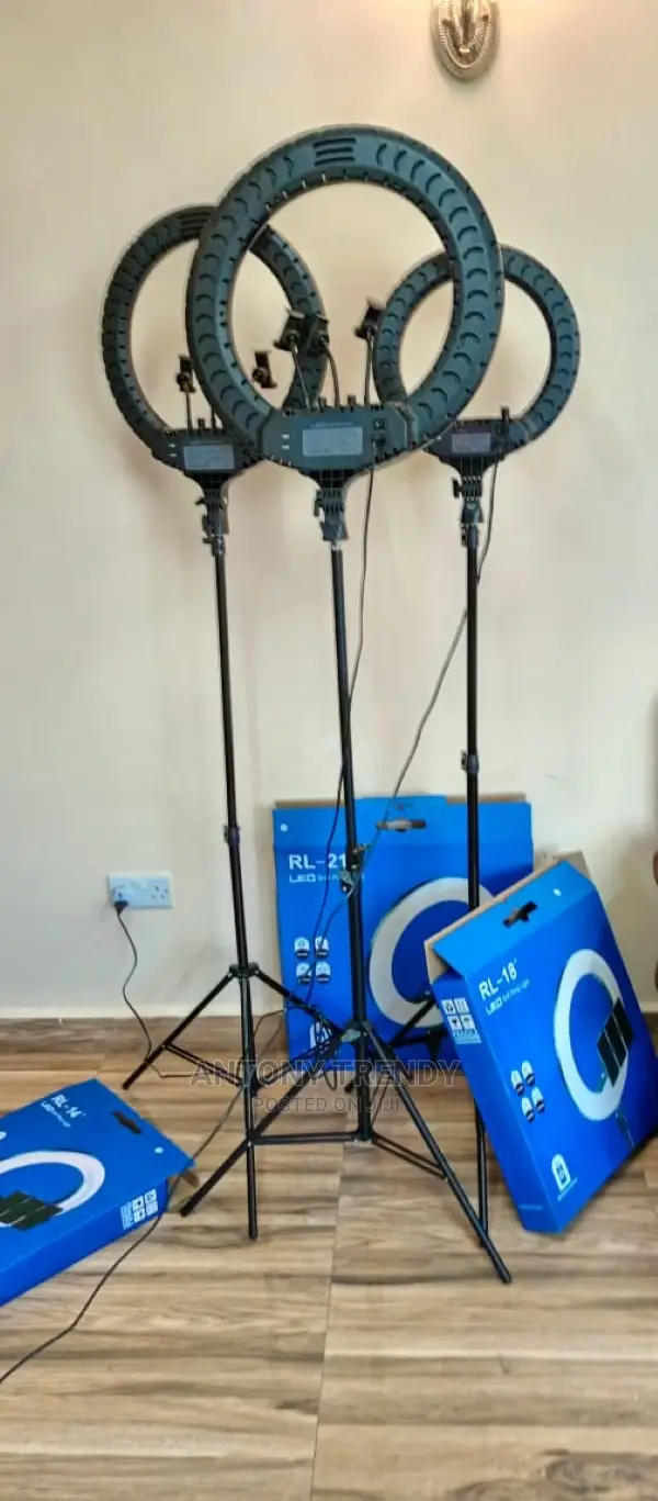 Ring Light 14 Inch/Ring Light Ring Light Selfie, 3 Holders in Nairobi