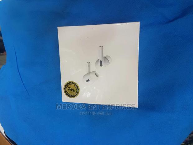 Apple iPods Pro Wireless Headsets - main view