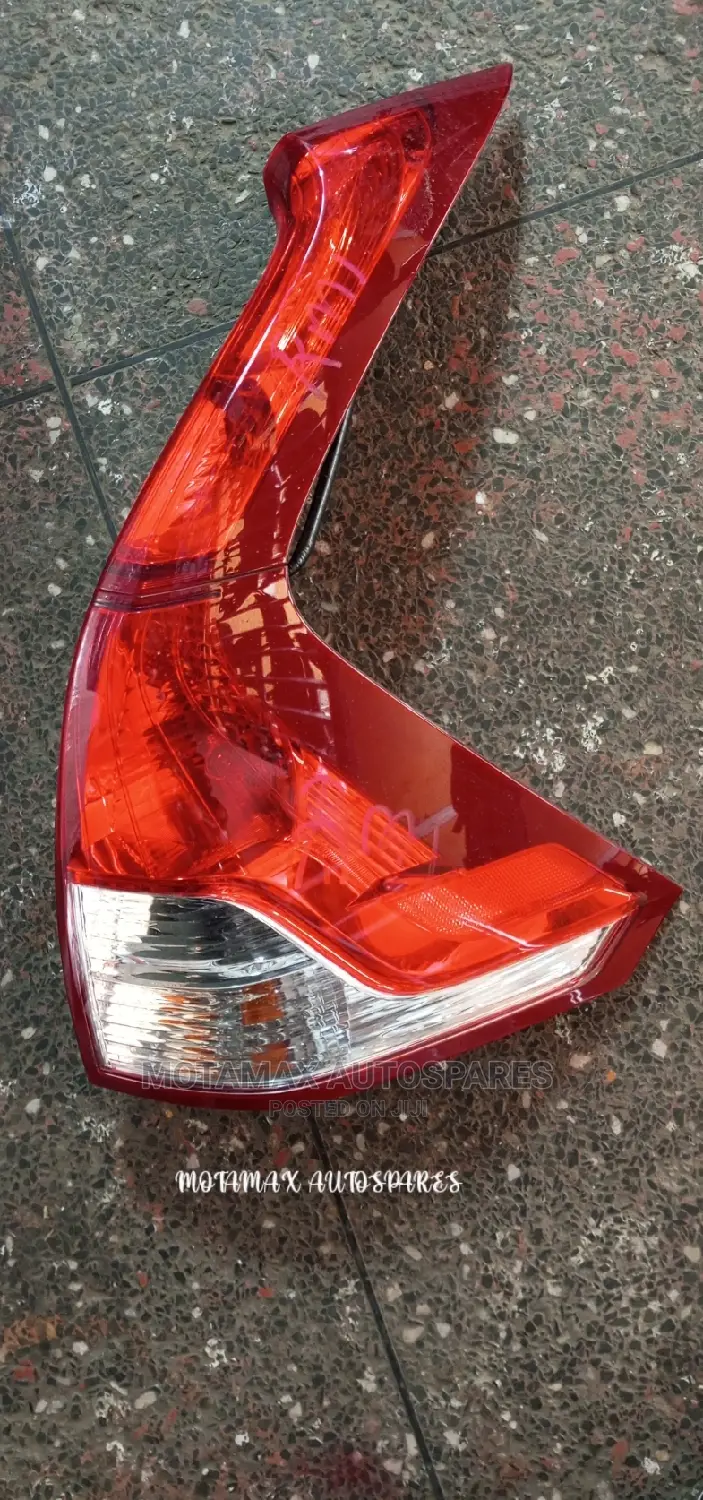 Honda CR-V RM1 Tail Light