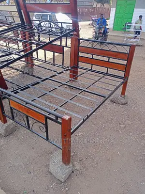 4*6 Metalwood Mahogany Bed
