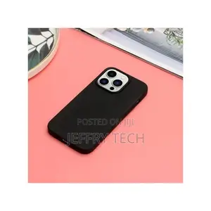 iPhone 14 Pro Silicone Phone Case(Black)