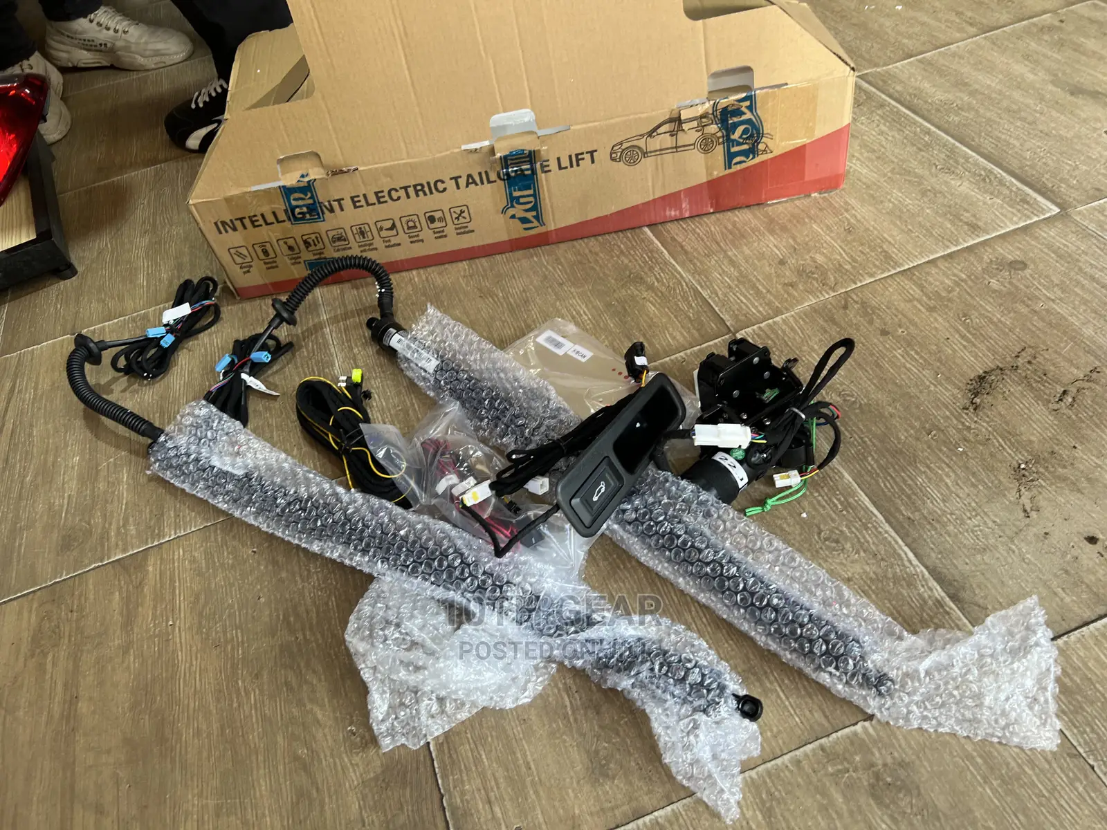 Harrier Boot Shock Electric Tailgate Lift Bootshock Original