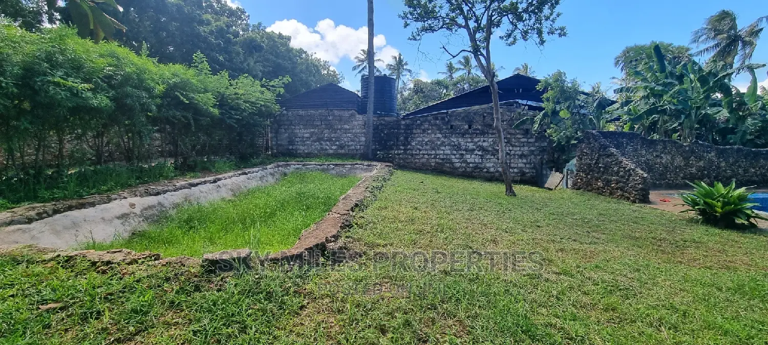 3bdrm Maisonette in Bokoboko, Kikambala for Sale