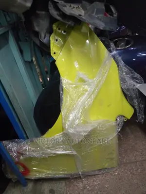 Toyota Spade Wing/Fender 2012-2014