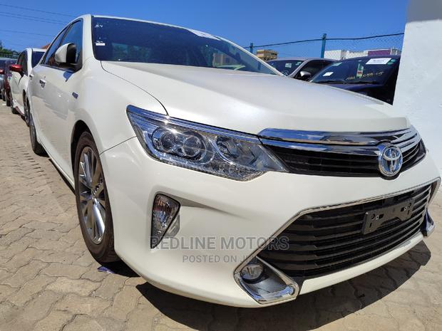 Toyota Camry 2016 White