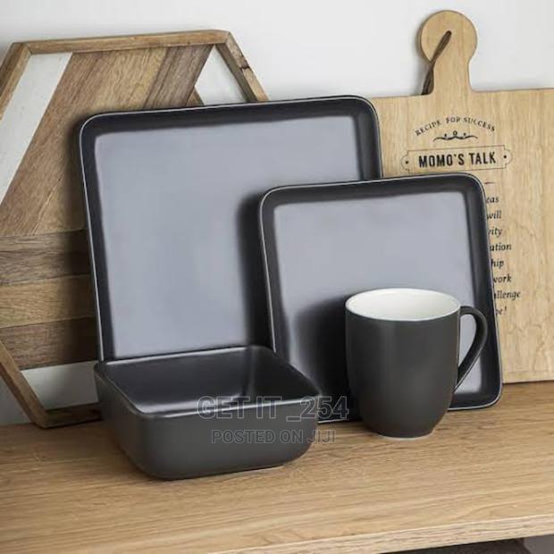 24 Piece Stone Lain Ceramic Dinner Set - main view