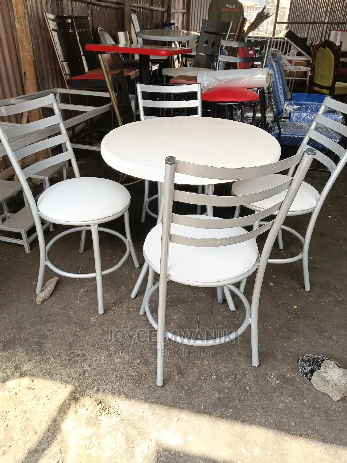 Restaurant Set White in Colour