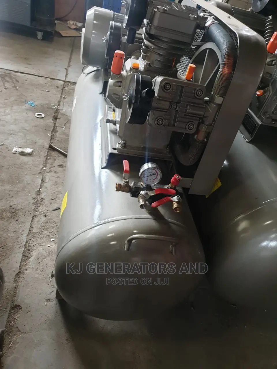 Air Compressor 200litres