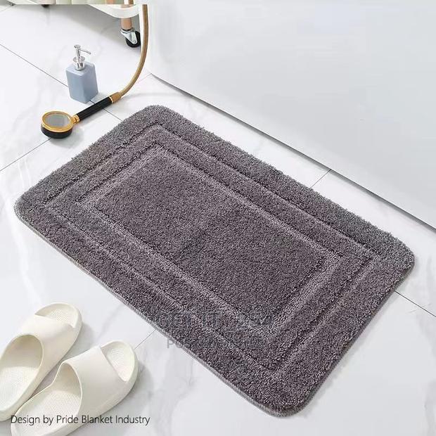 Micro Fibre Mats
Size 50*80cm - thumbnail 2