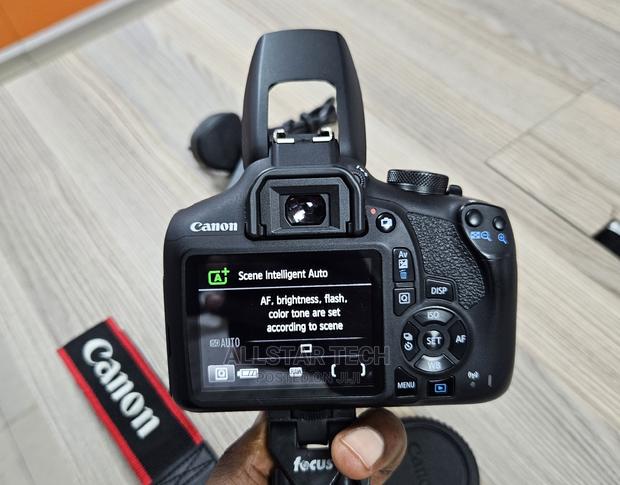Canon EOS 2000D DSLR Camera With 18-55mm Lens (Black) - thumbnail 4