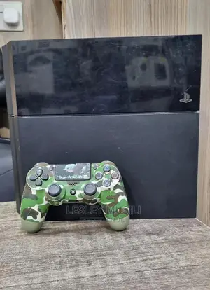 Sony Playstation 4 Standard Edition Preowned
