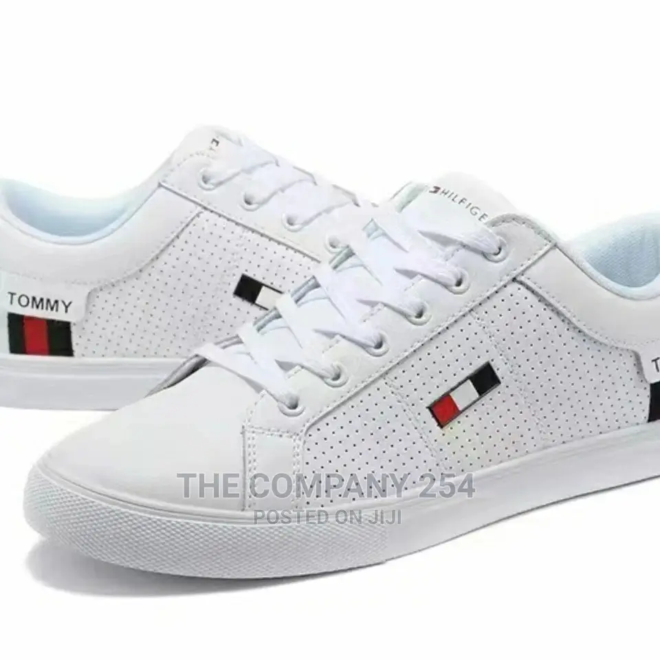 Tommy Hilfiger
40-45 
KSH 3500