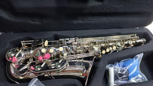 Suzuki Alto-Sax - thumbnail 2