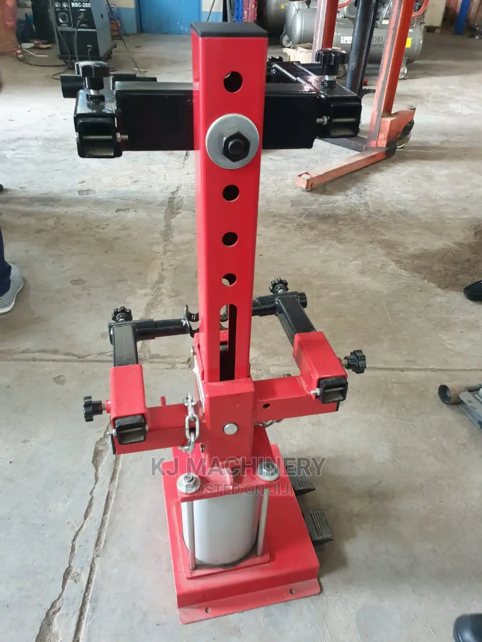 Suspension Claw