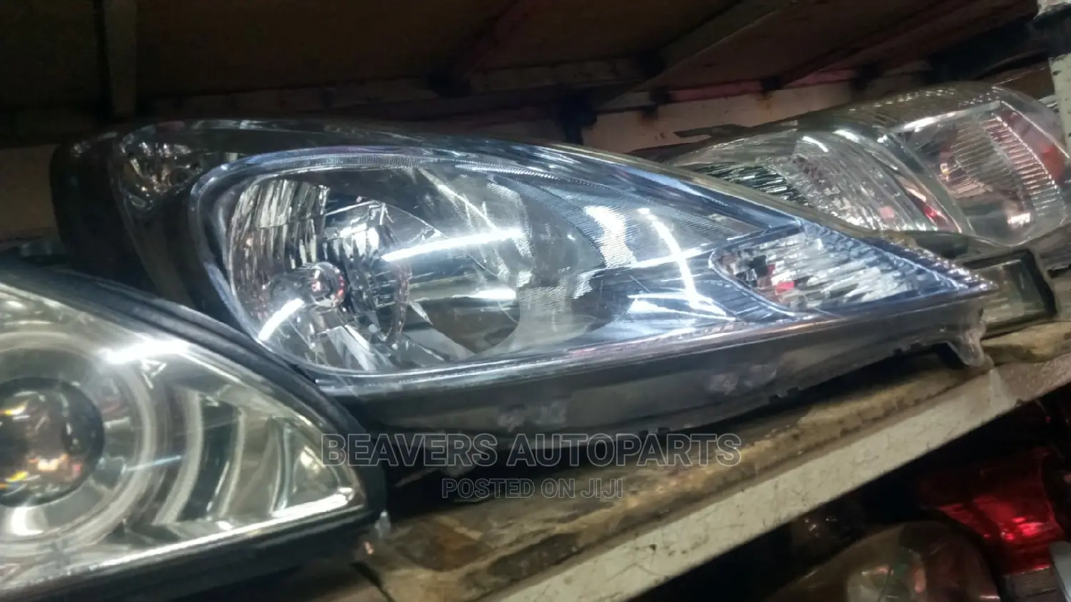 Honda Fit 2010-2013 Zenon Headlight