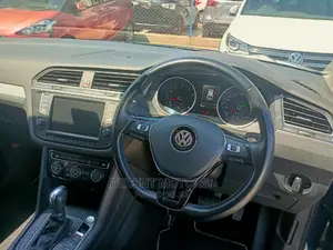 Volkswagen Tiguan 2017 Blue