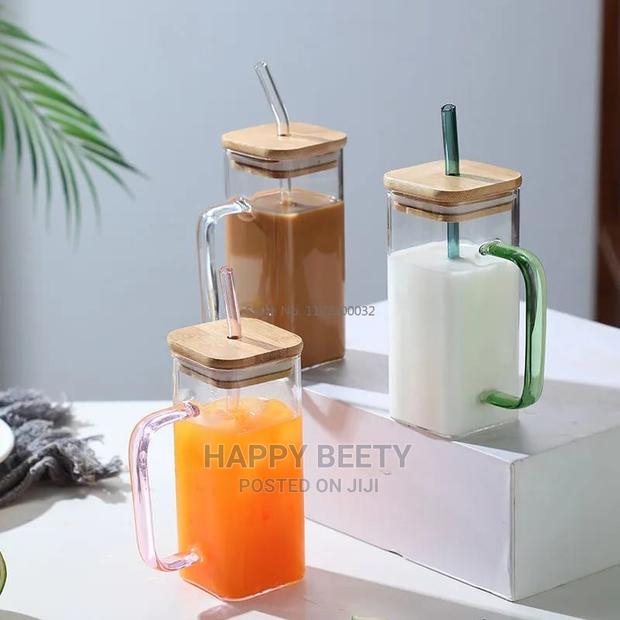 Square Transparent Borosilicate Glass Cup/Tumbler With Straw