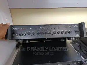 5 Core 5ca-100 Amplifier