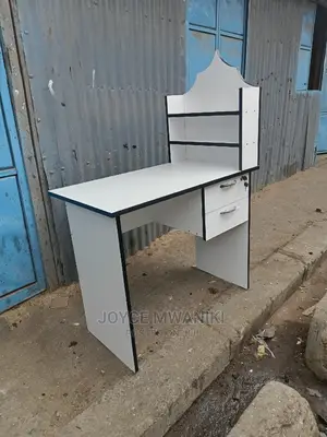 Manicure Table Quality and Unique Design