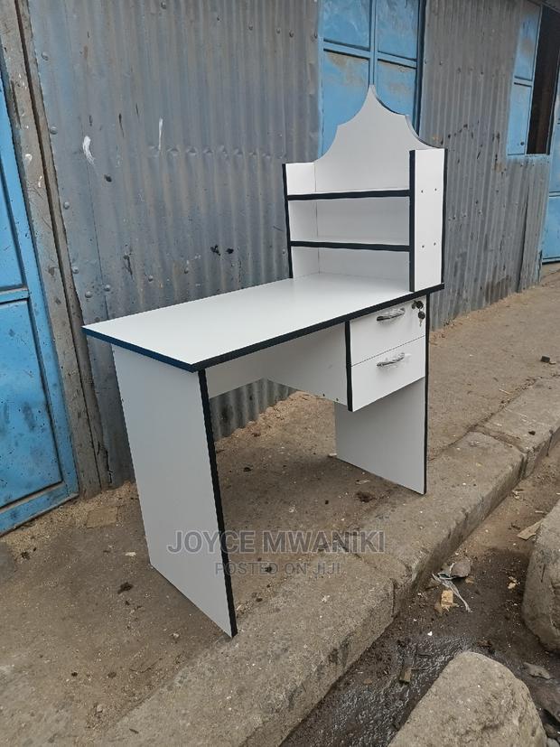 Manicure Table Quality and Unique Design - main view