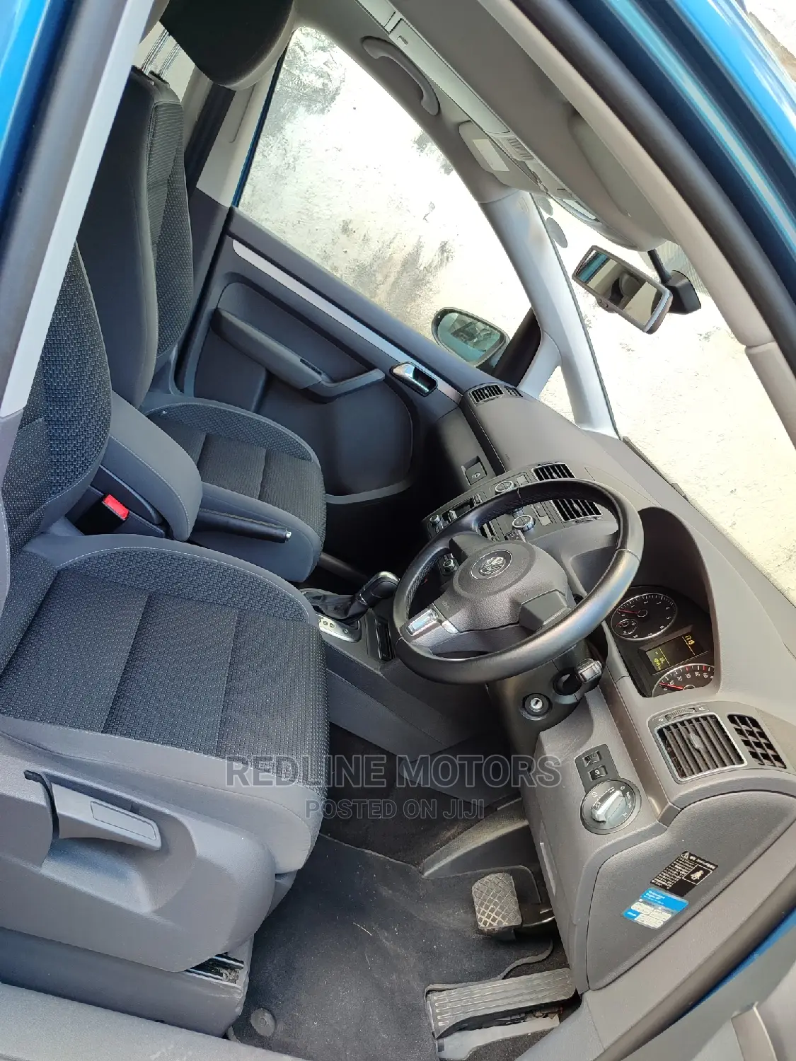 Volkswagen Touran 2016 Blue