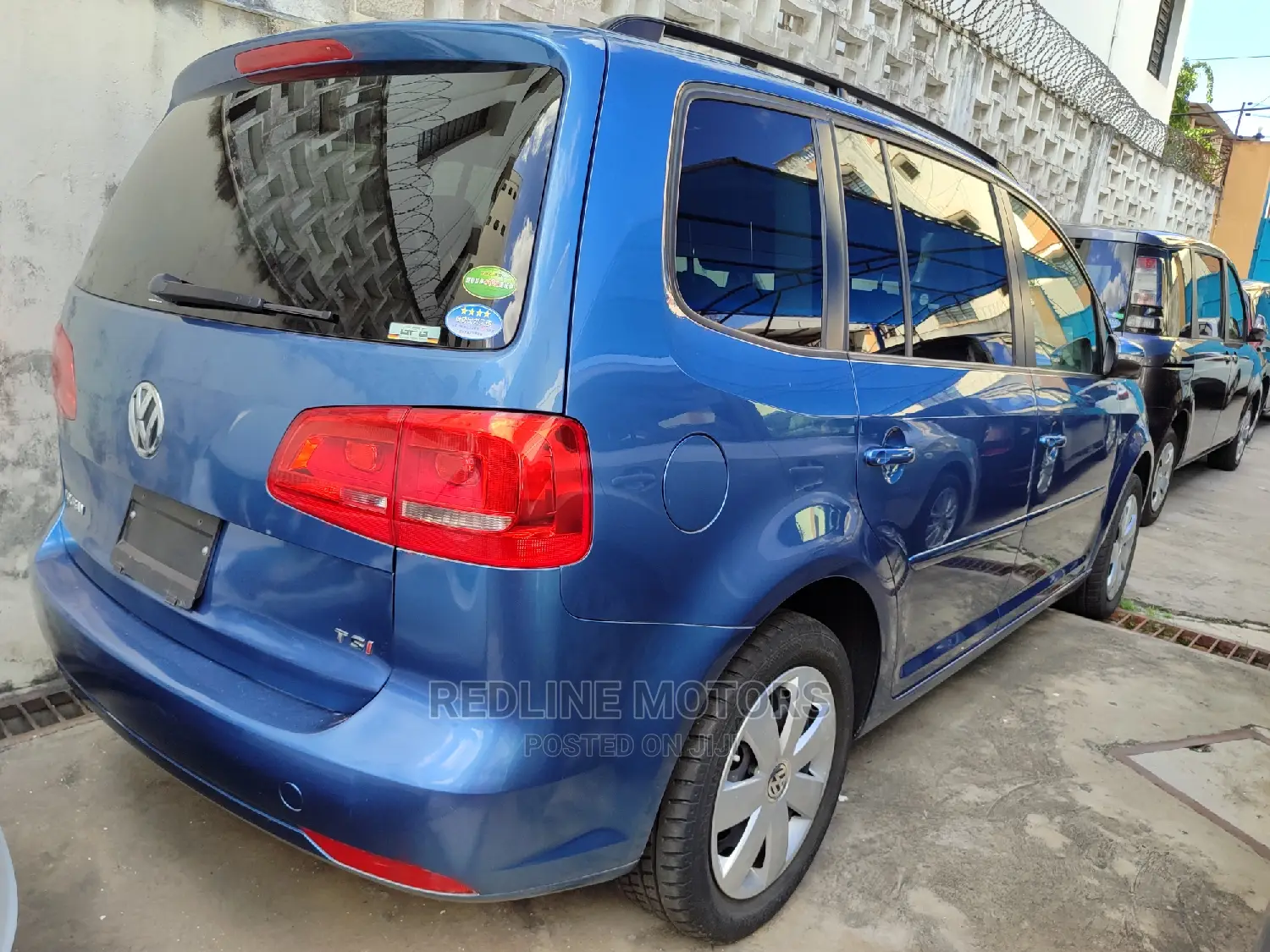 Volkswagen Touran 2016 Blue
