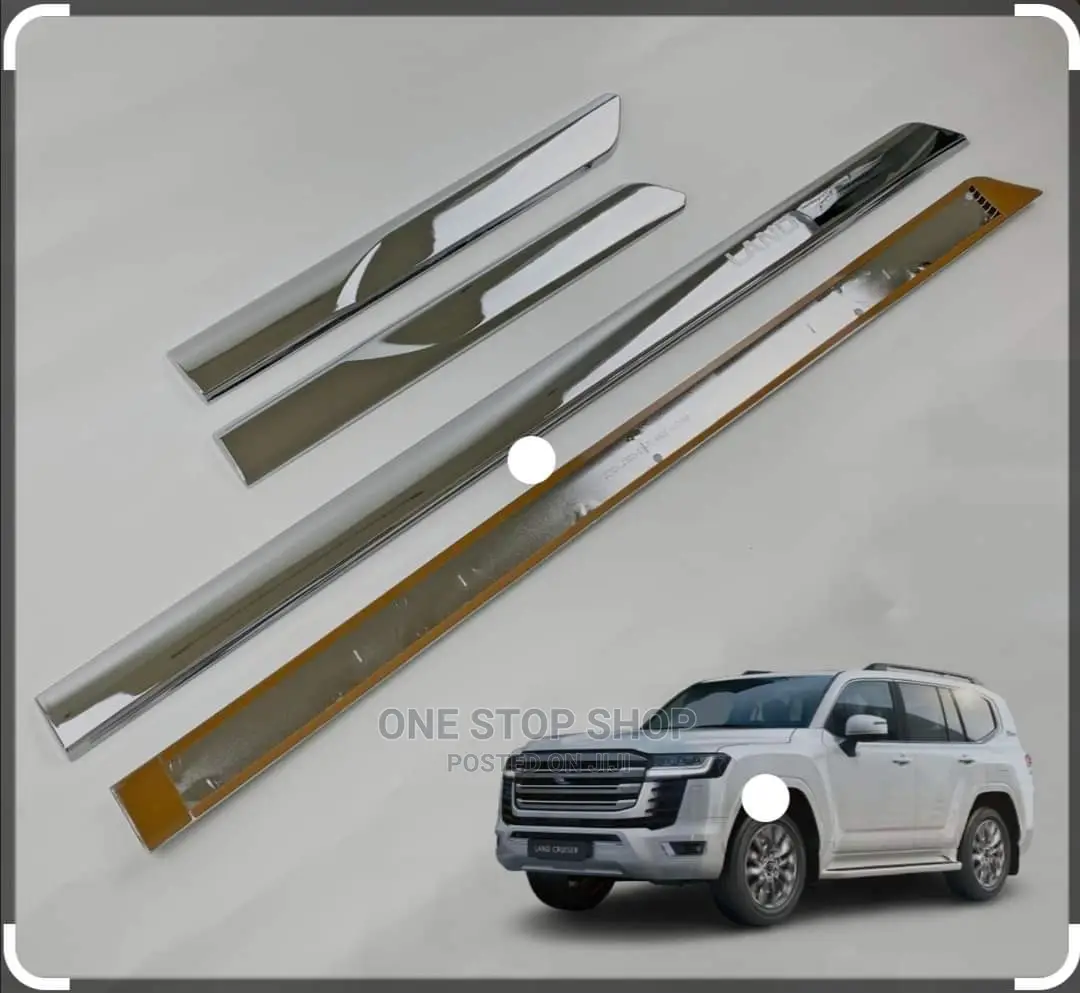 Prado 4pcs Side Door Chrome Stripes