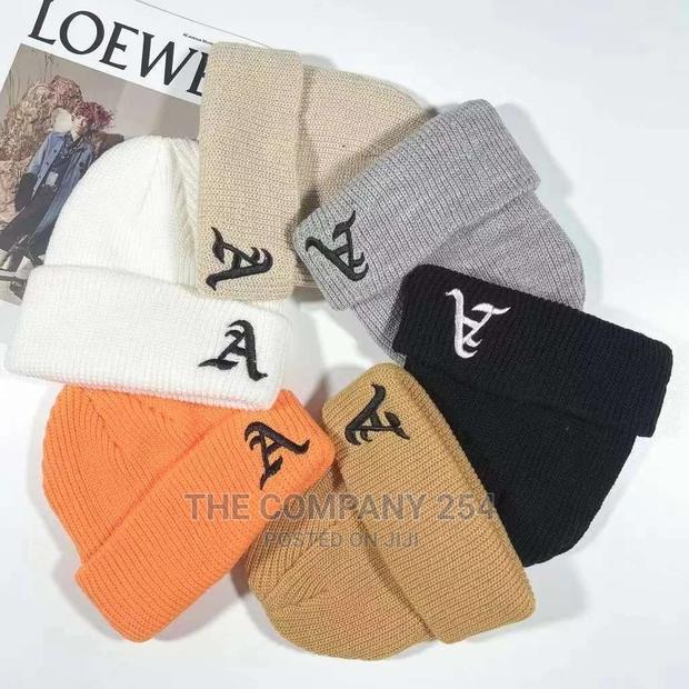Quality Assorted Smart Beanie Hats - thumbnail 3