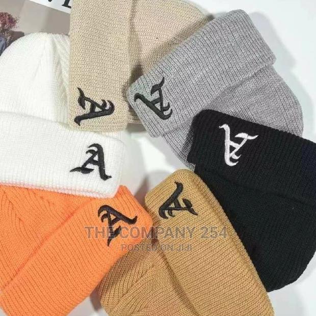 Quality Assorted Smart Beanie Hats - thumbnail 7