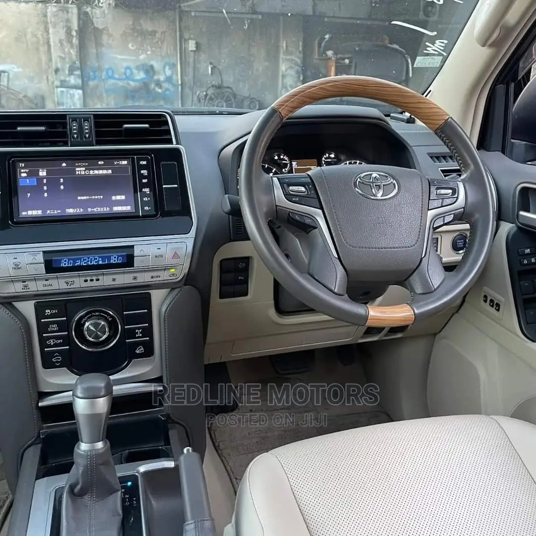 Toyota Land Cruiser Prado 2.8 2019 Black