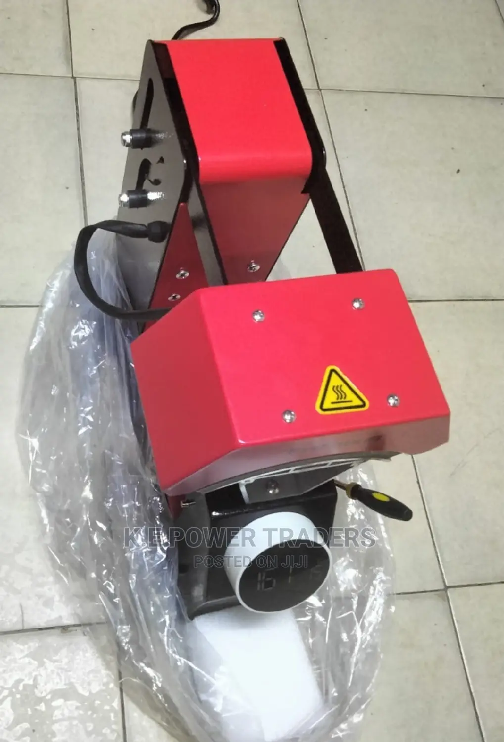 3 in 1 Cap Press
