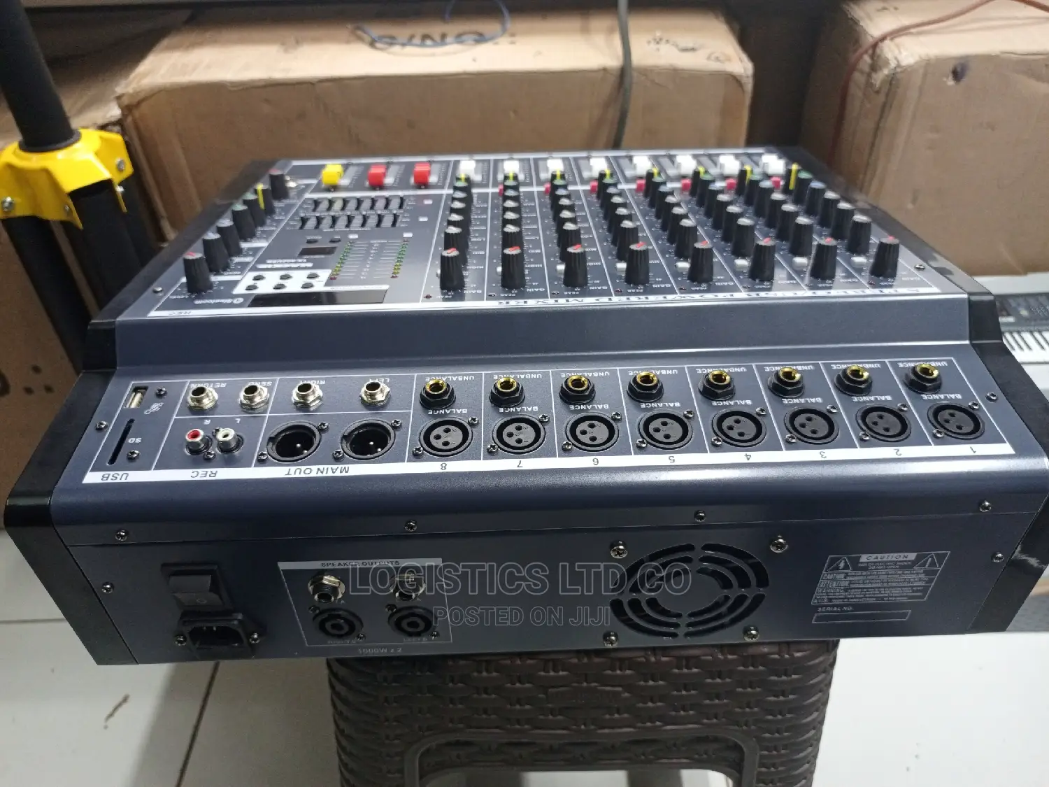 Mackie 8channel Powered Mixer