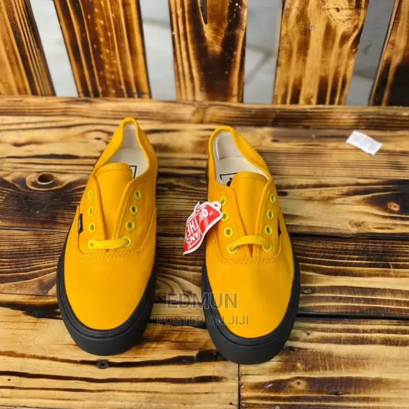 Masterd Yellow Off the Wall Vans