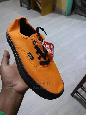 Masterd Yellow Off the Wall Vans