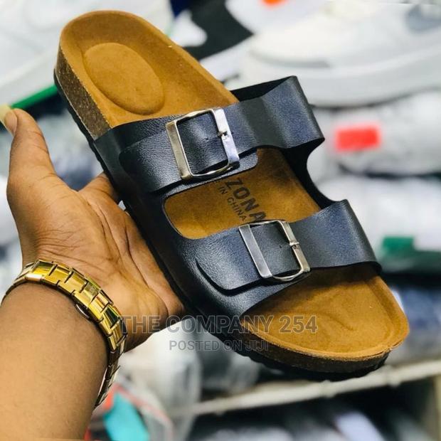 Open Men Sandals Sizes 40/40/41/41 at 2500