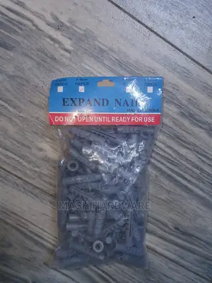8mm Wall Plugs (100pcs)