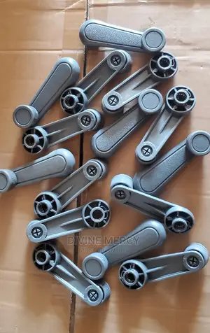 Winding Handles All Vehicles