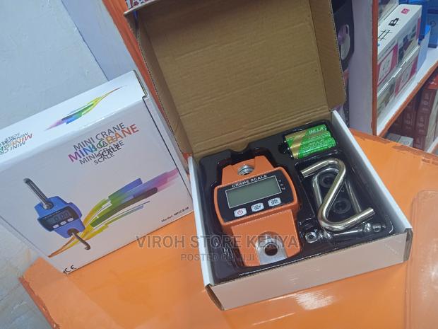 Mini Crane Scale 300kgs Digital Hanging Scale + Batteries - thumbnail 2