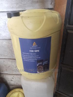 Tyre Shiner Polish - thumbnail 2