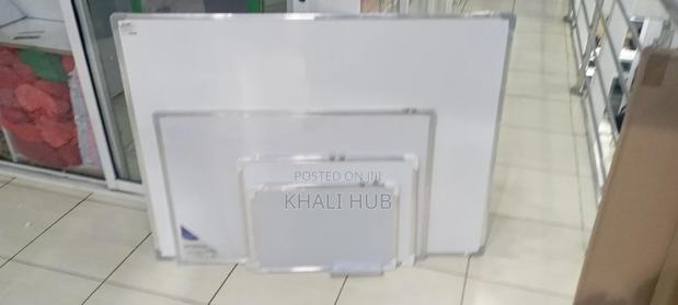 Whiteboard B White Board - main view