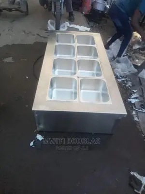 Well Fabricated Food Warmer