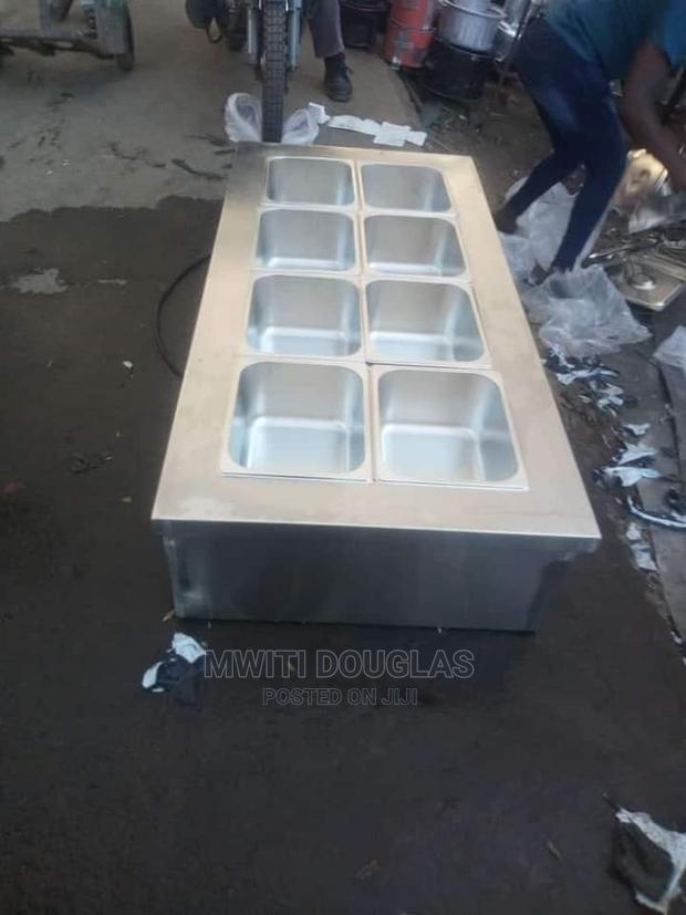 Well Fabricated Food Warmer